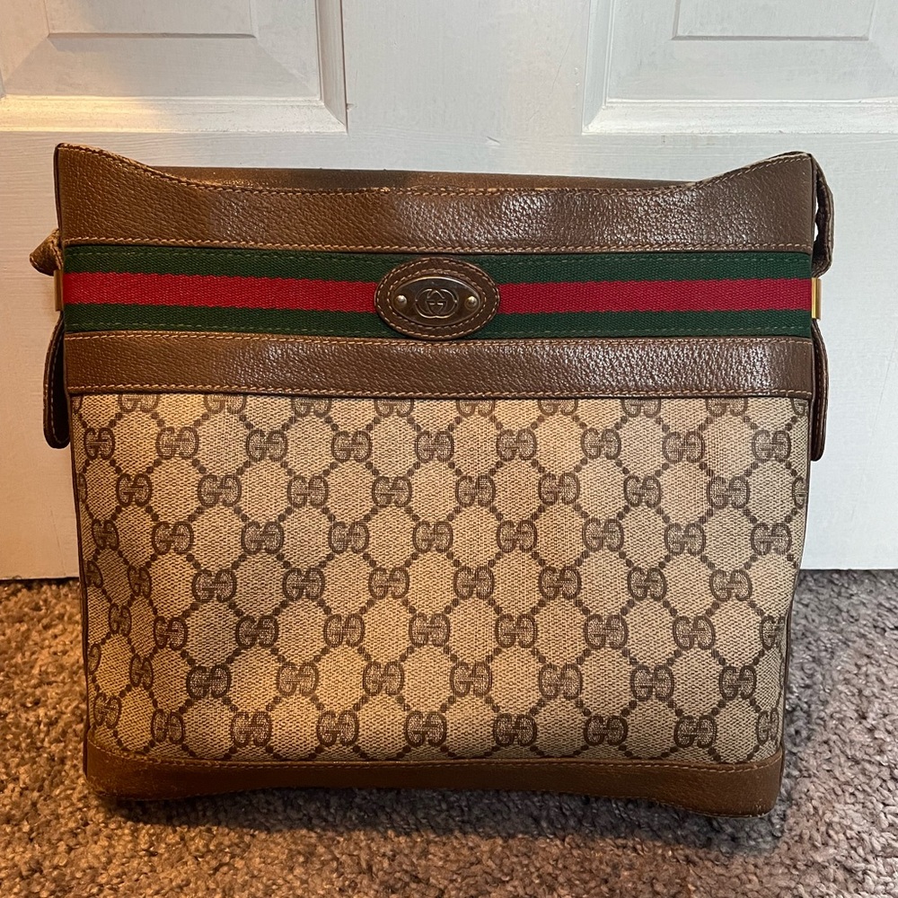 Gucci shoulder bag